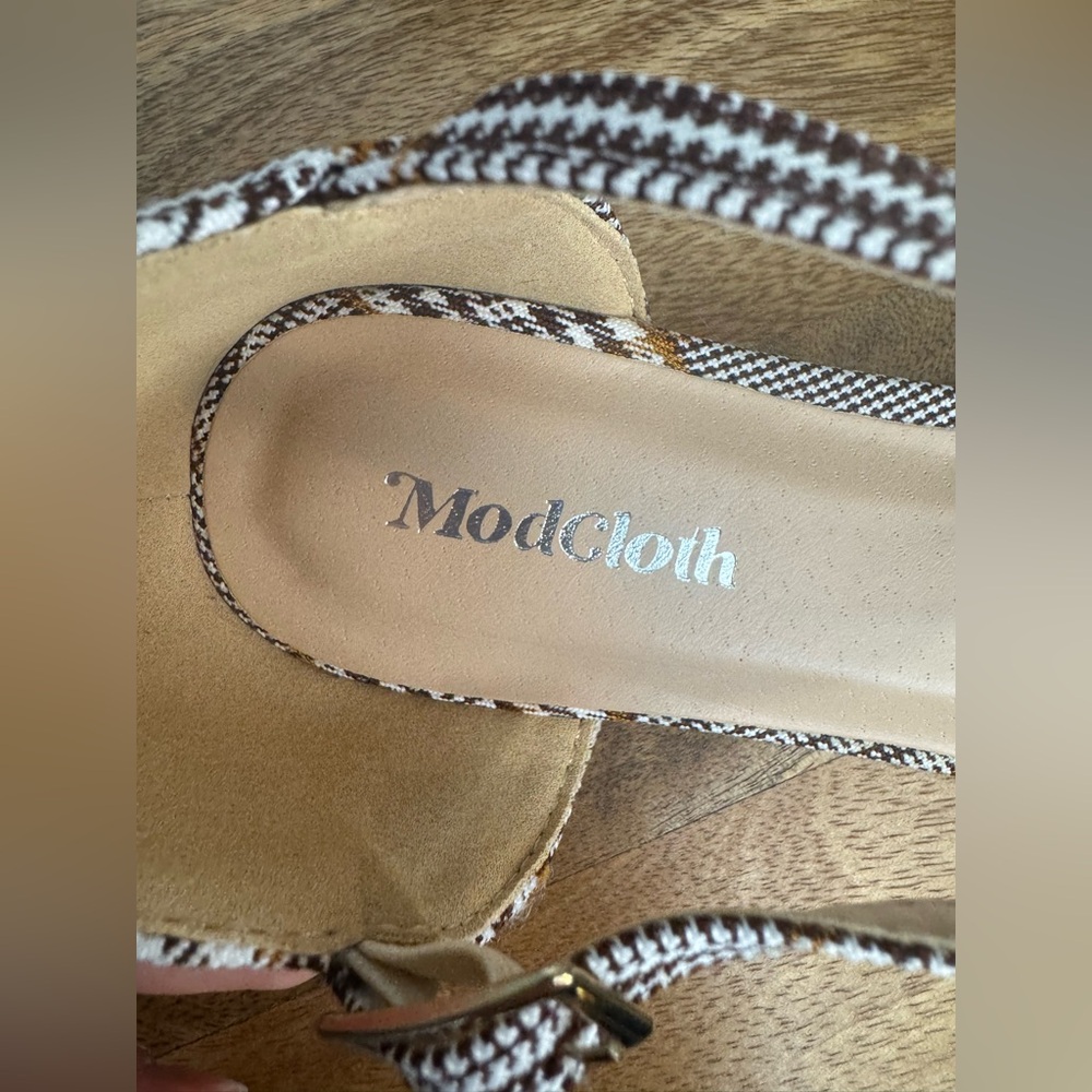 Modcloth Brown and Black plaid T-Strap Flats - Picture 8 of 11